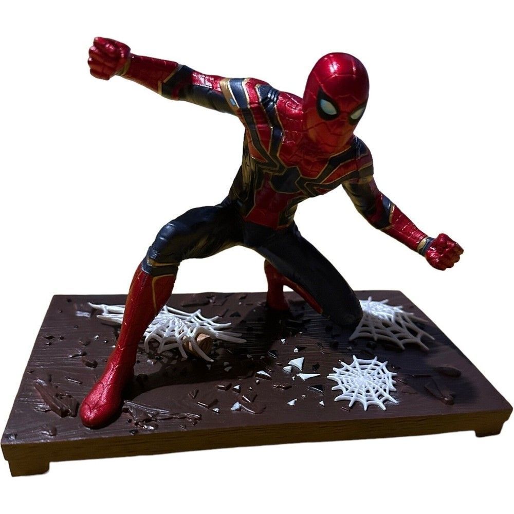 Spider-Man Diorama Figure Disney Store Limited - Picture 7 of 9
